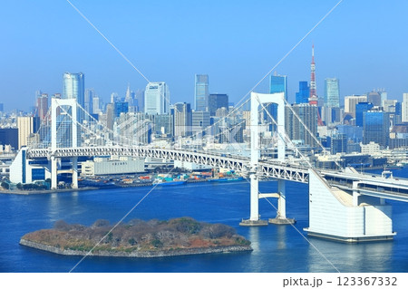【東京都】お台場の眺望（レインボーブリッジ） 123367332