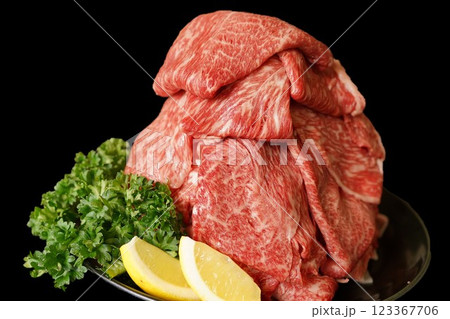 黒毛和牛赤身スライス切落しすき焼き用 123367706