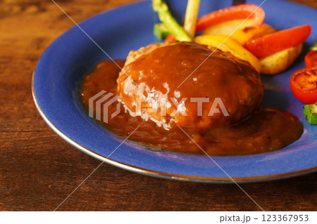 ハンバーグ 123367953