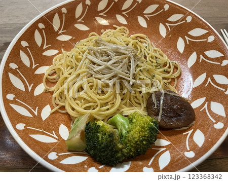 ブロッコリーのスパゲッティ ブロッコリーのスパゲッティ 123368342