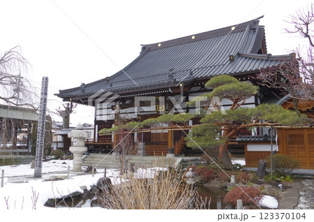信州　諏訪　貞松院　徳川家康の六男　松平忠輝の墓所がある寺院 123370104