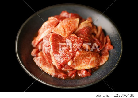 黒毛和牛カルビ切り落とし 黒毛和牛カルビ切り落とし 123370439