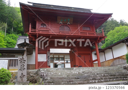 信州　諏訪　法華寺　山門　本能寺の変の原因？　信長が光秀を折檻した寺 123370566