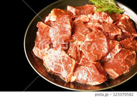 牛ハラミの焼肉 123370582