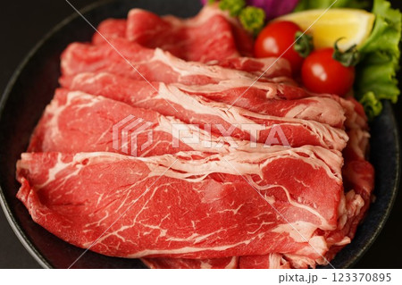 牛肉の肩ローススライス 牛肉の肩ローススライス 123370895
