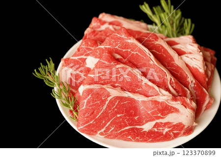 牛肉の肩ローススライス 牛肉の肩ローススライス 123370899