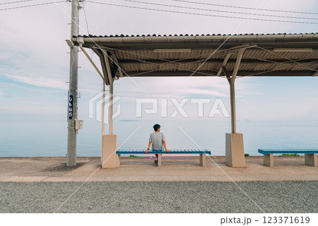 愛媛県の観光スポット下灘駅 123371619