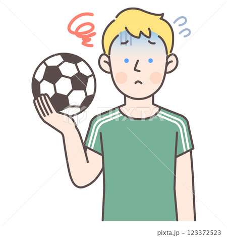 青ざめているボールを持つサッカー白人男子選手 123372523