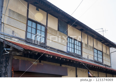 日本の岡山県岡山日本の岡山県岡山市庭瀬の歴史ある美しい風景市庭瀬の歴史ある美しい風景 123374069