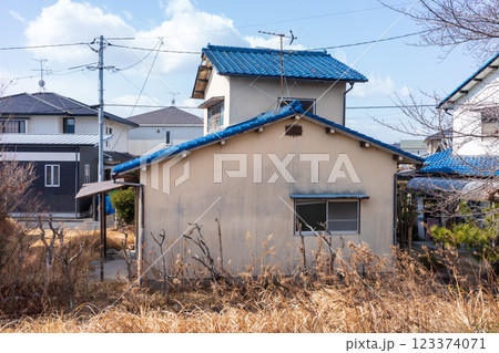 日本の岡山県岡山日本の岡山県岡山市庭瀬の歴史ある美しい風景市庭瀬の歴史ある美しい風景 日本の岡山県岡山日本の岡山県岡山市庭瀬の歴史ある美しい風景市庭瀬の歴史ある美しい風景 123374071
