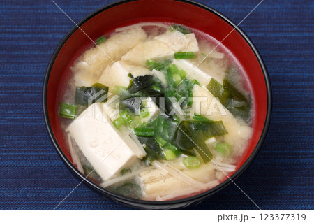 豆腐の味噌汁 123377319