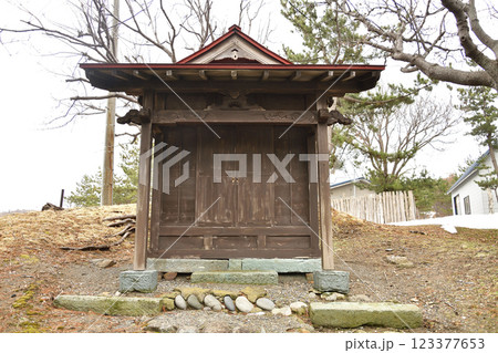 冬の北海道江差町で柏森神社境内の風景を撮影 冬の北海道江差町で柏森神社境内の風景を撮影 123377653