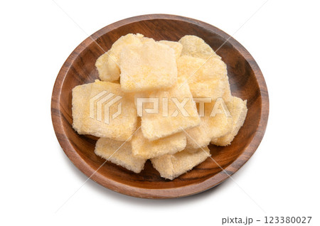 愛媛県松山市名産の松山揚げ 123380027