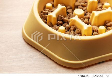 Slow feeder dog bowl preventing gulping and improving digestion Slow feeder dog bowl preventing gulping and improving digestion 123381228