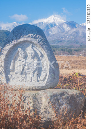 冬の常念道祖神【安曇野市堀金】 123381520
