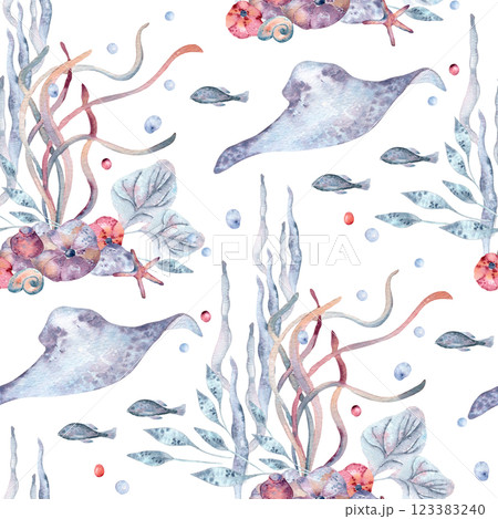 Underwater repeat texture of marine life, stingrays, fish, and seaweed in soft pastel colors watercolor on white. Ocean creatures hand drawn seamless pattern for marine design print, home textile. 123383240