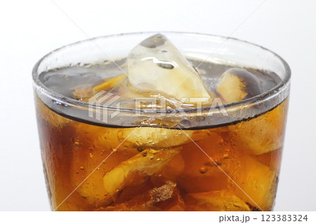 冷たいコーラ 123383324