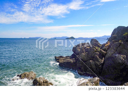 大入島から佐伯湾と豊後水道 123383644