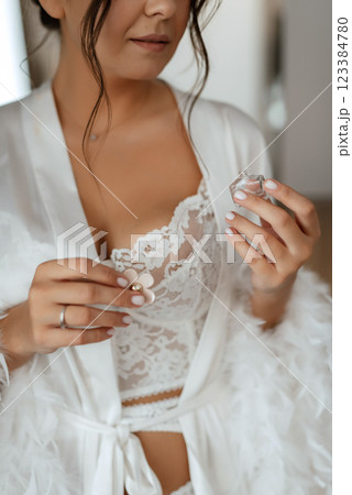 bride young girl in lingerie in the morning in the room 123384780