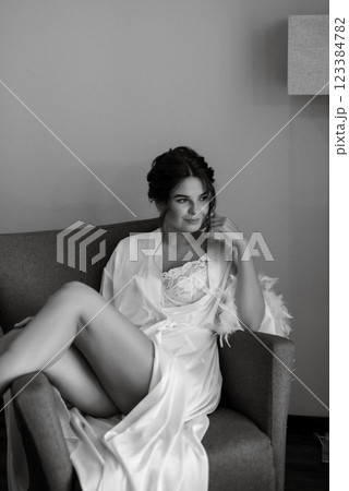 bride young girl in lingerie in the morning in the room 123384782