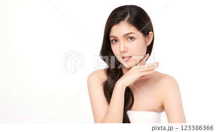 Beautiful young asian woman with clean fresh skin on white background, Face care, Facial treatment, Cosmetology, beauty and spa, Asian women portrait. 123386366