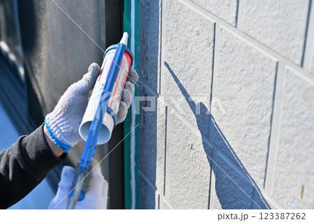 コーキング打ち替え 外壁塗装工事 コーキング打ち替え 外壁塗装工事 123387262