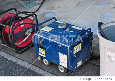 エンジン式高圧洗浄機 外壁塗装工事 ハウスクリーニング エンジン式高圧洗浄機 外壁塗装工事 ハウスクリーニング 123387675