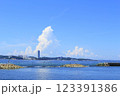 海と空と入道雲 123391386