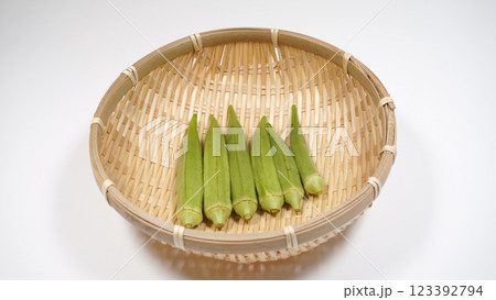 オクラ 123392794
