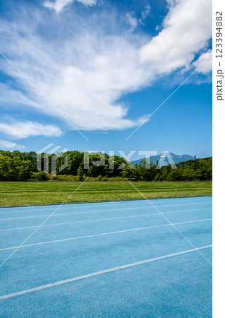飛騨高山　日和田高原の夏の風景　7月	 123394882