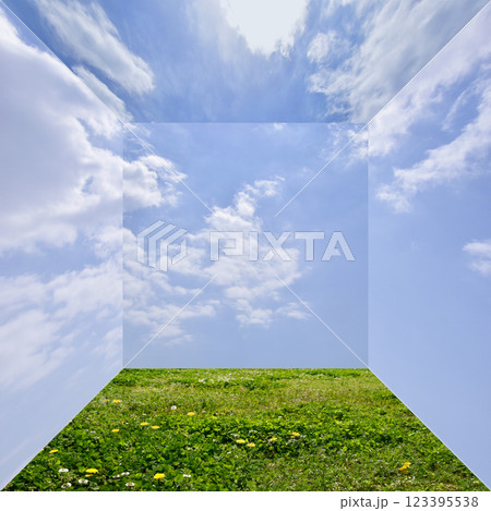 暖かな空気に包まれた、春の青空ボックス 123395538