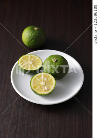 すだち すだち 123396189