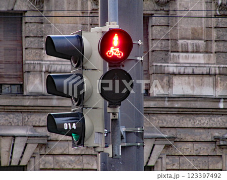 ヨーロッパの赤信号,ミュンヘン, バイエルン, ドイツ 123397492
