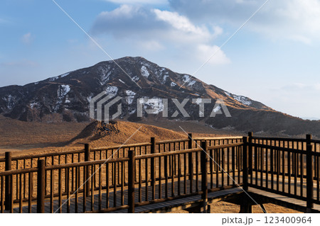 冬の烏帽子岳（阿蘇くじゅう国立公園） 123400964