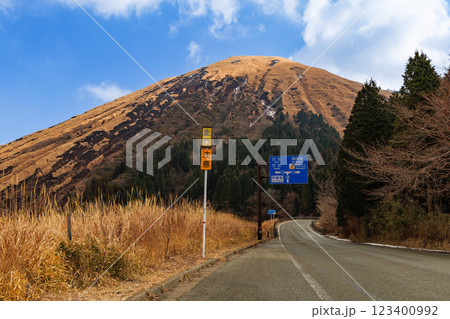 熊本県道298号線と道路標識 熊本県道298号線と道路標識 123400992
