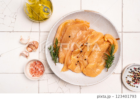 Raw free range and corn fed chicken Raw free range and corn fed chicken 123401793