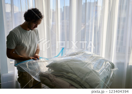 Vacuum Sealing Clothes Effectively for Storage, Preservation, and Space Saving Solutions 123404394