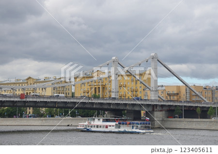 River pleasure boat on the Moskva River against the background of the Krymsky bridge 123405611