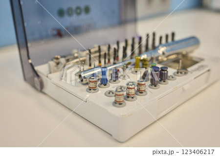 Precision Tooling Solutions for Efficient Electronics Assembly Processes and Performance Precision Tooling Solutions for Efficient Electronics Assembly Processes and Performance 123406217