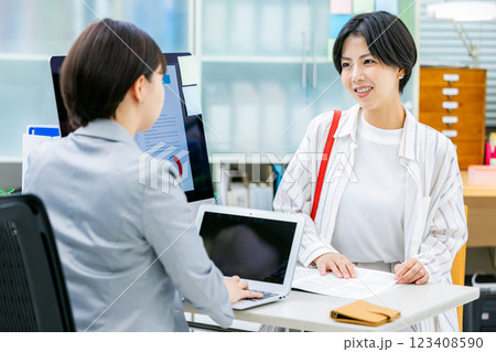 ビジネス　窓口　相談 123408590