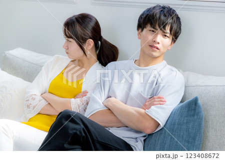 険悪なカップル 険悪なカップル 123408672