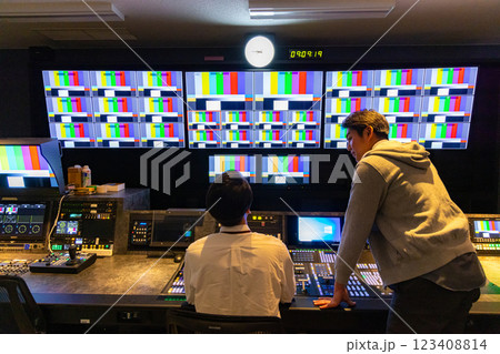 制作　テレビ　ディレクター 123408814