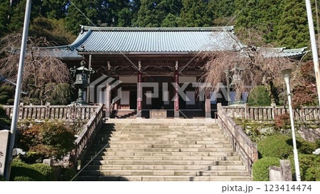 道了尊の別名で親しまれる大雄山最乗寺の本堂 123414474