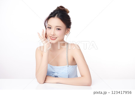 Beautiful young asian woman with clean fresh skin on white background, Face care, Facial treatment, Cosmetology, beauty and spa, Asian women portrait. 123417956