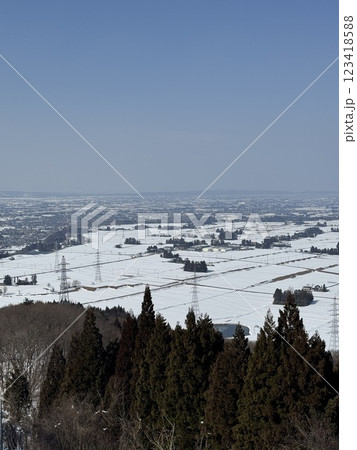 冬の猿倉山からの展望(富山県 富山市) 冬の猿倉山からの展望(富山県 富山市) 123418588