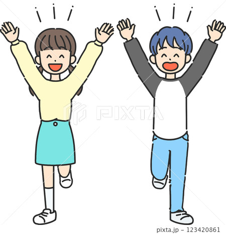 手を上げて喜んでいる小学生男子と女子の線画イラスト 手を上げて喜んでいる小学生男子と女子の線画イラスト 123420861