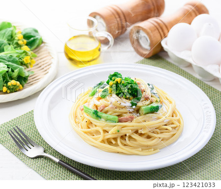 春の味覚 菜の花のクリームパスタ 123421033