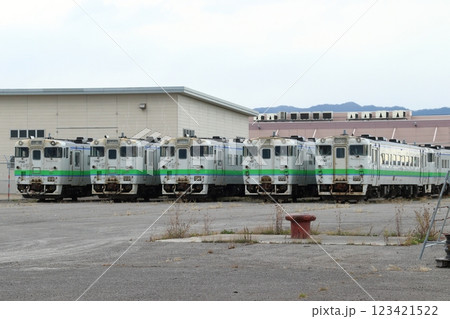 函館埠頭に置かれるJR北海道キハ40形 123421522