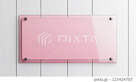 ピンク色のガラスのプレート_3 123424787