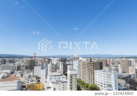 宮崎県宮崎市 JR宮崎駅周辺から見る宮崎市の街並み 宮崎県宮崎市 JR宮崎駅周辺から見る宮崎市の街並み 123424803